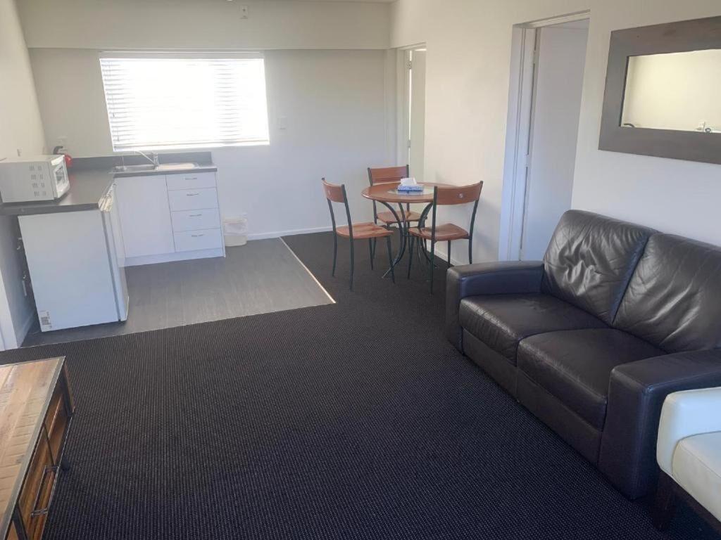 The Riccarton Hotel Christchurch Esterno foto