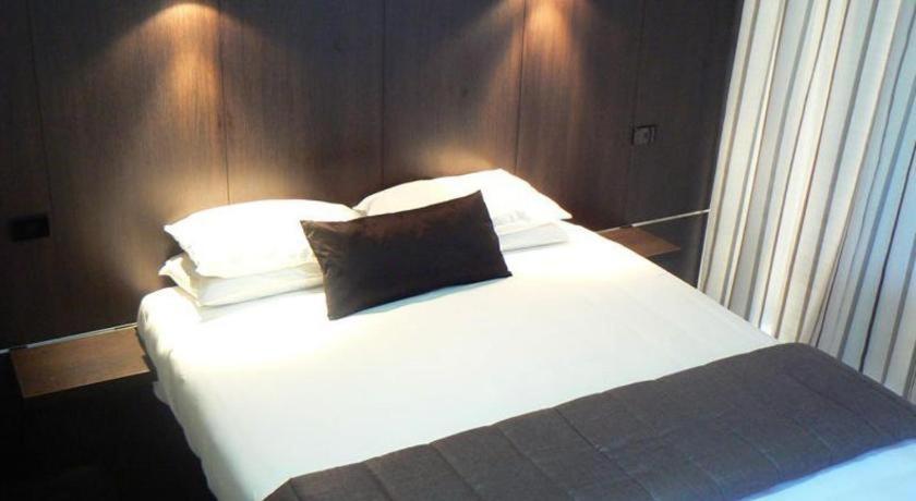 The Riccarton Hotel Christchurch Esterno foto